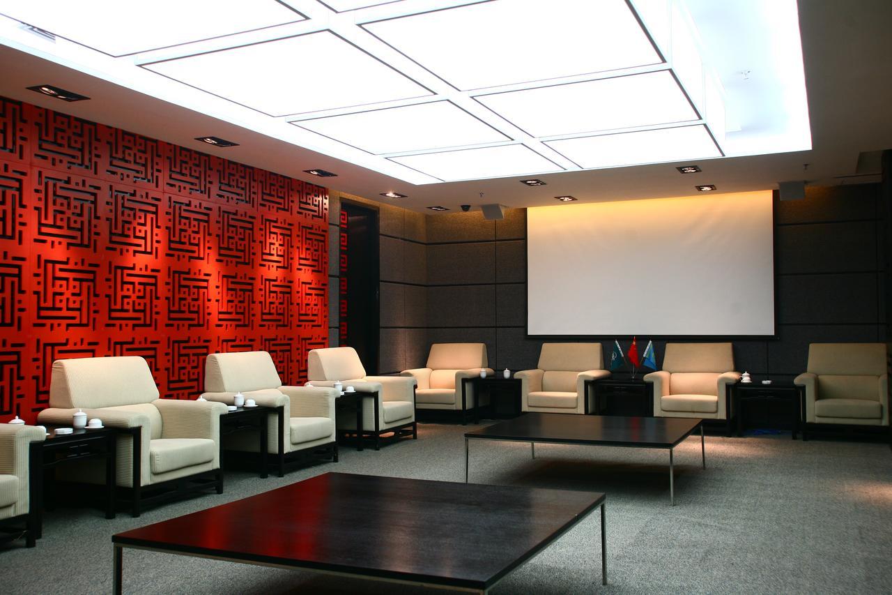 Xinjiang Yema International Clubhouse Hotel อุรุมชี ภายนอก รูปภาพ